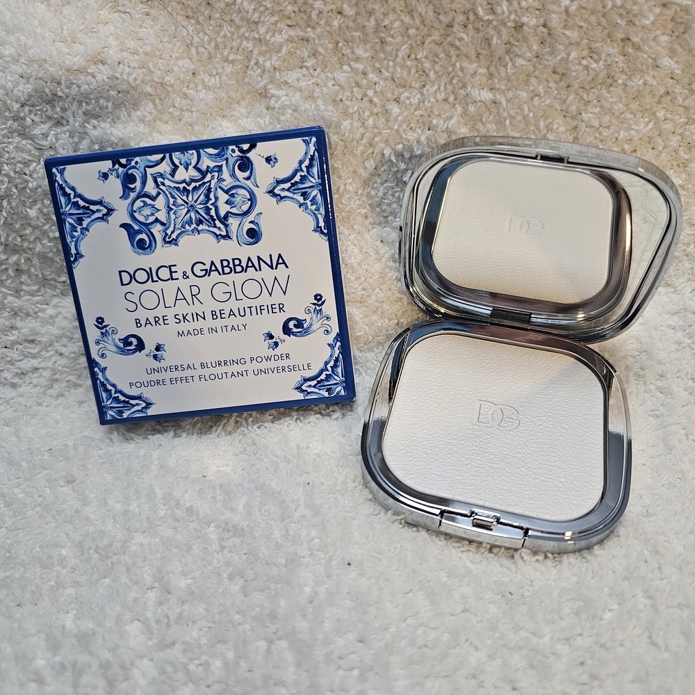 Dolce & Gabbana Solar Glow Bare Skin Beautifier Universal Blurring Powder